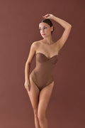 Karamel renkli 10400 straplez dantelli body modeli