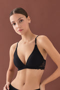 Siyah Cozy Fit Sütyen Intense Lingerie - model üstünde